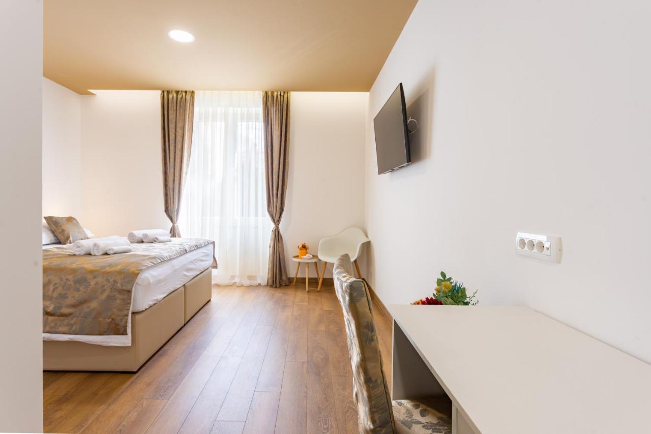 Luxury Rooms Fetivi 斯普利特 外观 照片