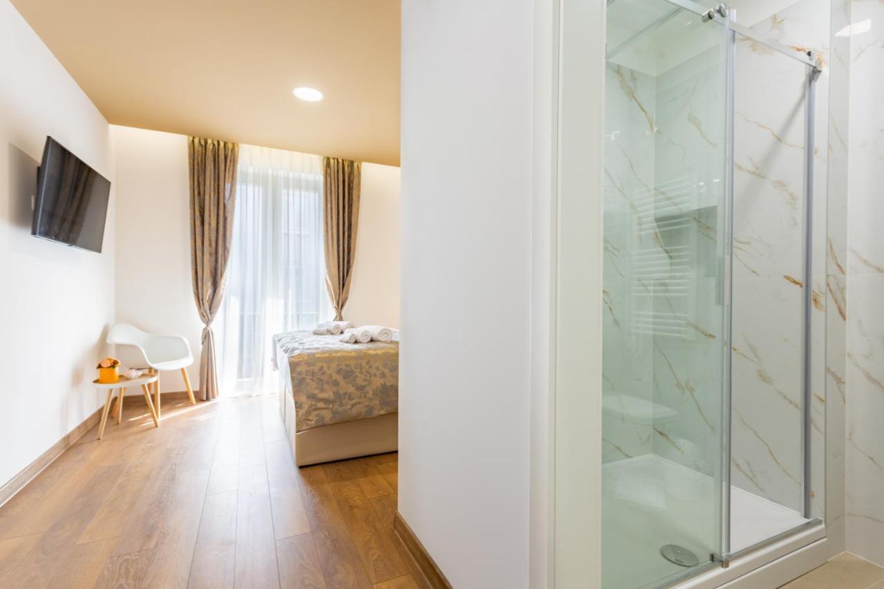 Luxury Rooms Fetivi 斯普利特 外观 照片