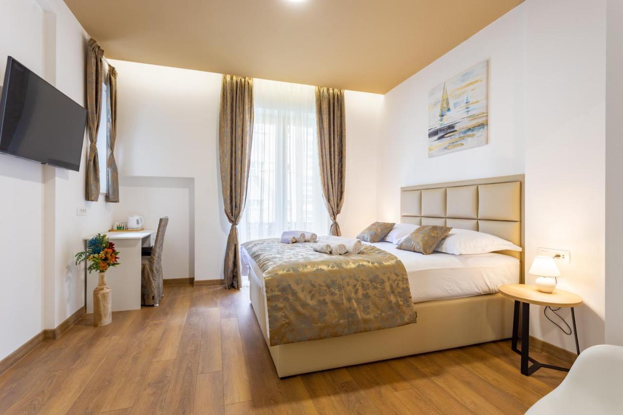 Luxury Rooms Fetivi 斯普利特 外观 照片