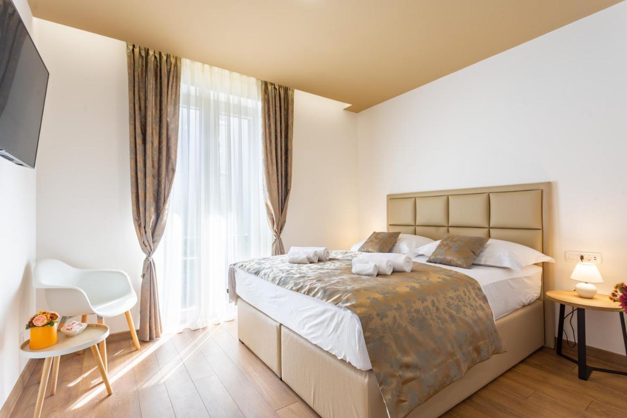 Luxury Rooms Fetivi 斯普利特 外观 照片